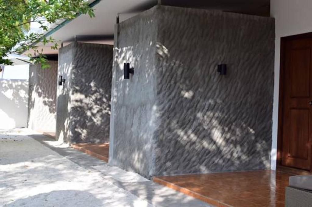 Madi Finolhu Guest House Dharavandhoo Exterior photo